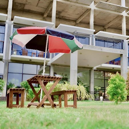 Aqua Marine Beach Hotel Kalkudah  Buitenkant foto