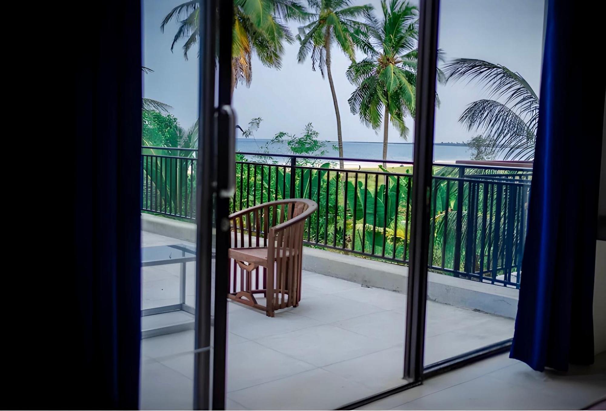 Aqua Marine Beach Hotel Kalkudah  Buitenkant foto